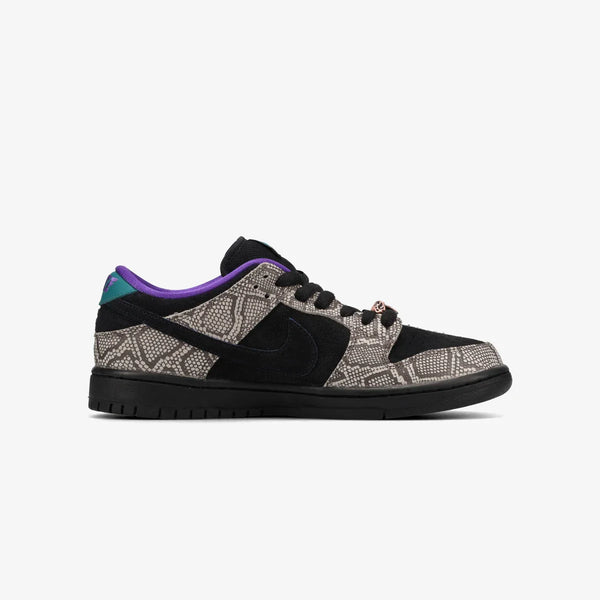 NIKE SB DUNK LOW PRO × DASHAWN JORDAN