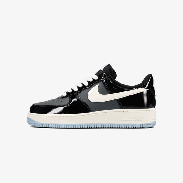 NIKE AIR FORCE 1 '07