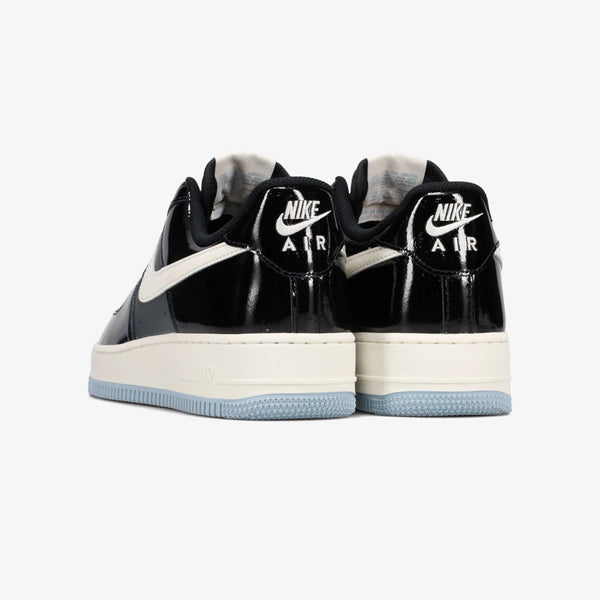 NIKE AIR FORCE 1 '07