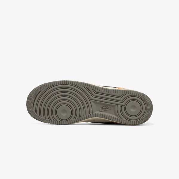 NIKE AIR FORCE 1 '07 LV8