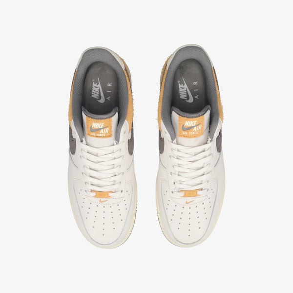 NIKE AIR FORCE 1 '07 LV8