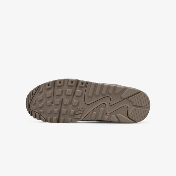 NIKE AIR MAX 90 ESSENTIAL+