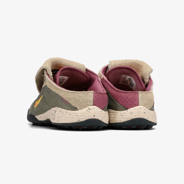 NIKE TOTAL 90 MULE × KIDS OF IMMIGRANTS