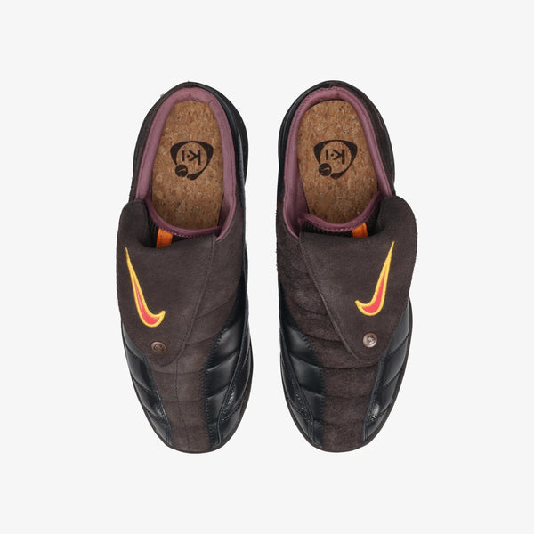 NIKE TOTAL 90 MULE × KIDS OF IMMIGRANTS