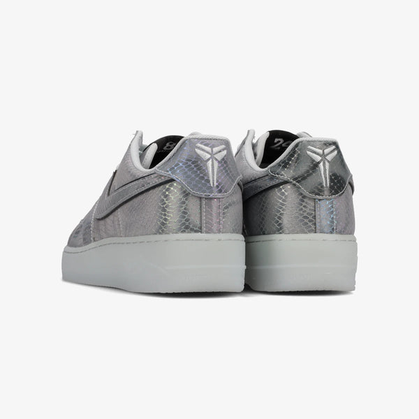 NIKE AIR FORCE 1 LOW PROTRO × KOBE BRYANT -LENTICULAR SNAKE-