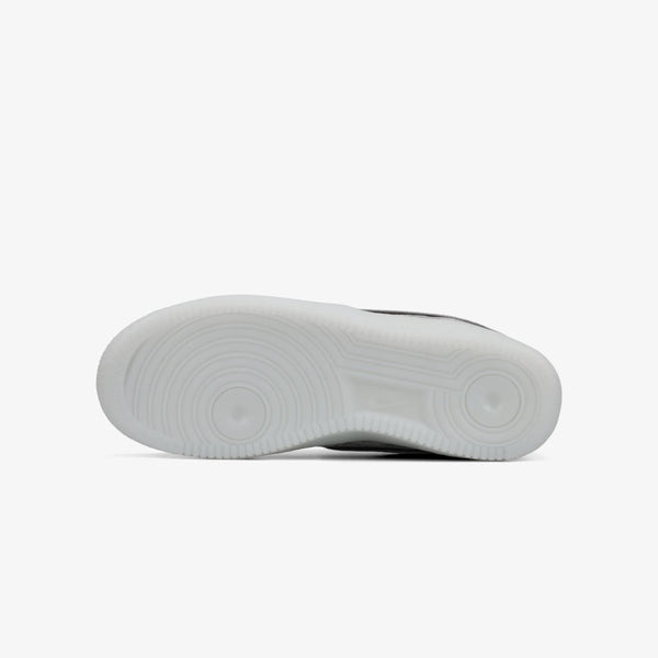 NIKE AIR FORCE 1 LOW PROTRO × KOBE BRYANT -LENTICULAR SNAKE-