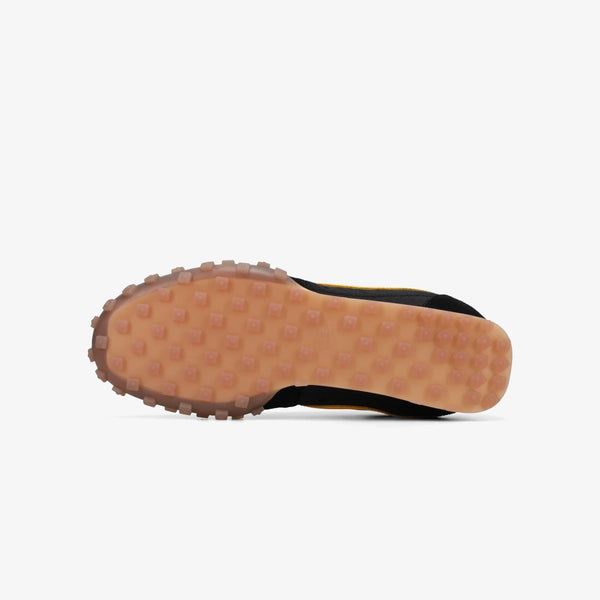NIKE WAFFLE RACER