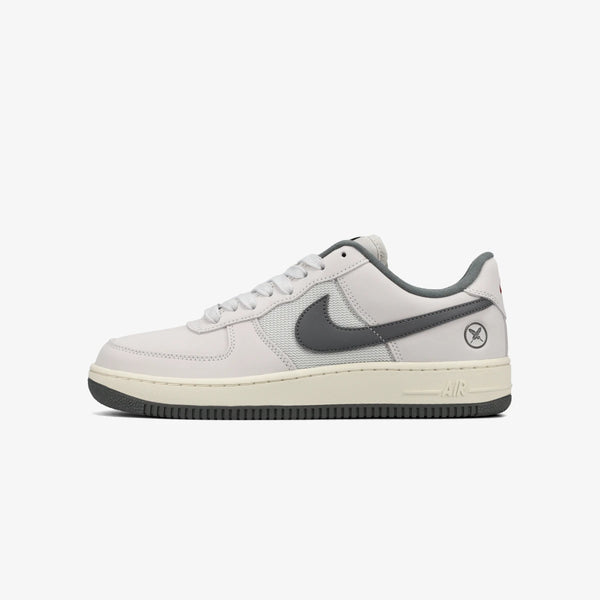 NIKE SB AIR FORCE 1 LOW × YUTO HORIGOME