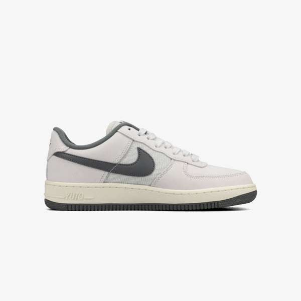 NIKE SB AIR FORCE 1 LOW × YUTO HORIGOME