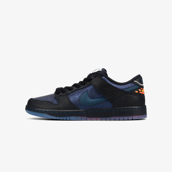 NIKE SB DUNK LOW PRO QS × BLUETILE