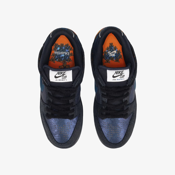 NIKE SB DUNK LOW PRO QS × BLUETILE