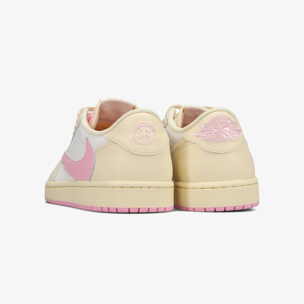 NIKE AIR JORDAN 1 LOW OG SP × TRAVIS SCOTT