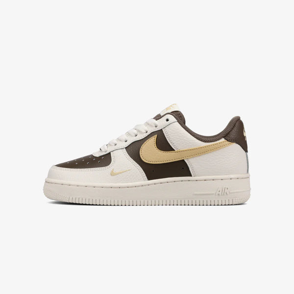 NIKE WMNS AIR FORCE 1 '07 LV8