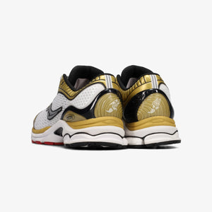 SNEAKER – KICKS LAB. 公式オンラインストア