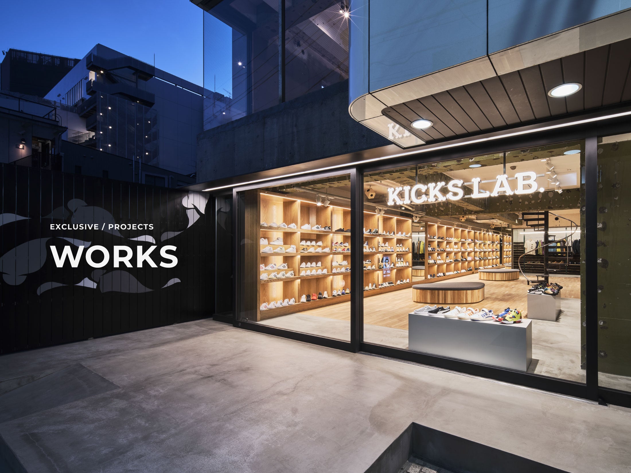 KICKS LAB.