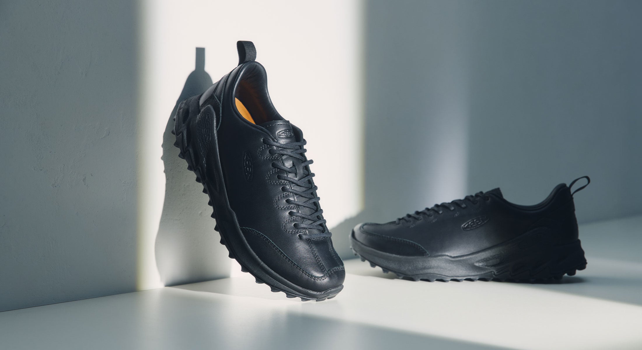 KICKS LAB.