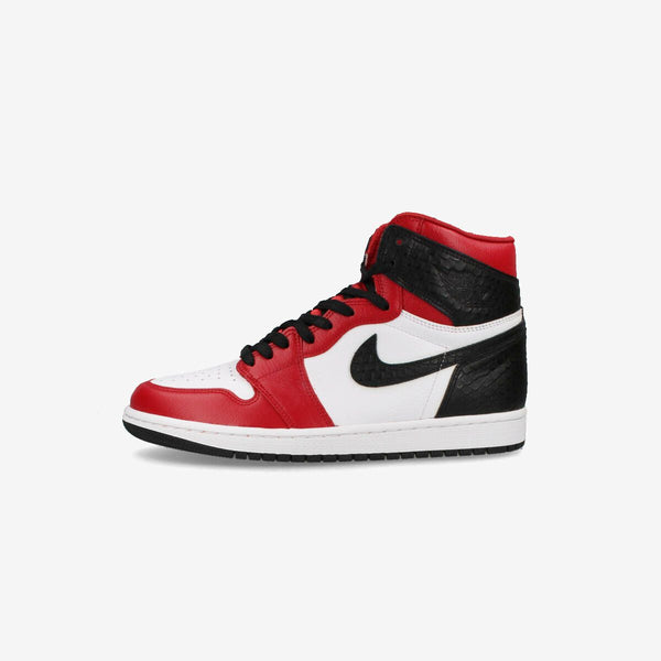 NIKE WMNS AIR JORDAN 1 HIGH OG GYM RED/WHITE/BLACK [SATIN SNAKE 