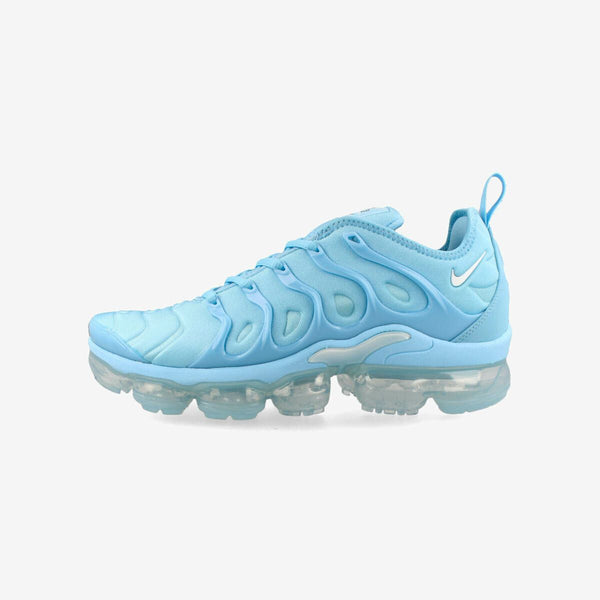 NIKE AIR VAPORMAX PLUS BLUE CHILL/WHITE/BLACK [UNIVERSITY BLUE