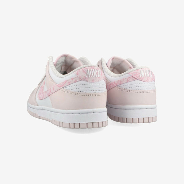 NIKE WMNS DUNK LOW WHITE/PEARL PINK/MEDIUM SOFT PINK 【PAISLEY